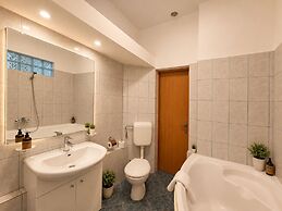 Victoriei Old Town Apartment
