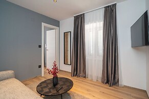 Apartments Villa Royale