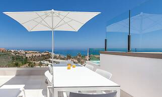 Seaview Residence with pool