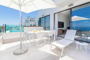 Seaview Residence with pool
