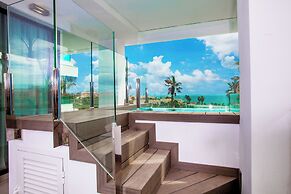 Seaview Residence with pool