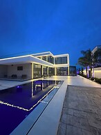 La Mirage Group Villas