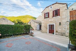 Villa Nives
