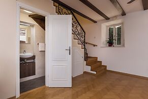 Apartment Maru Prestige