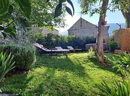 Authentic Stone House Lola