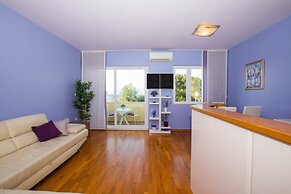 Apartment 3 Beaches With Free Parking