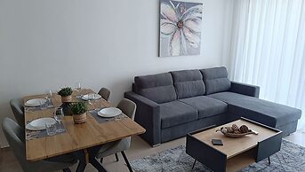 Larvella Estia Luxury Suites