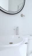 Larvella Estia Luxury Suites