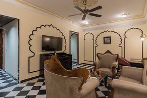 Kesarbagh Palace