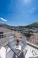Green Hills Apartment