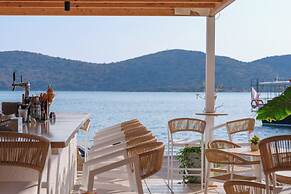 Hiona Seaside
