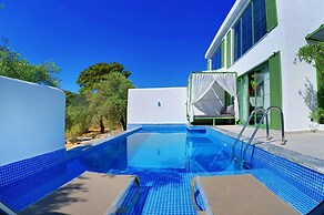 Villa Chives