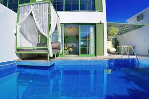 Villa Chives