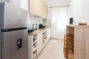Exarhia Silver Moon with Acropolis View