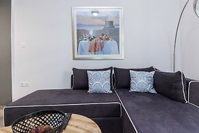 Exarhia Silver Moon with Acropolis View