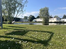 Immaculate 3-bed Static Caravan in Skegness