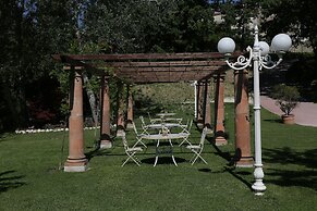 Valle Dell'Aquila Country House