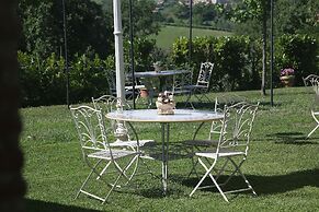 Valle Dell'Aquila Country House