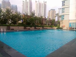 Modern Look 2Br Apartment At Springhill Terrace Residence
