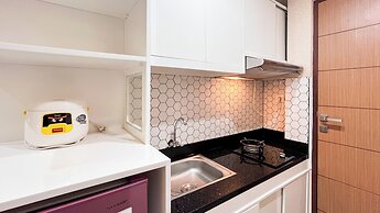 Simply And Cozy Living Studio Vida View Makassar Apartment