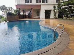 Modern Look 2Br At Serpong Greenview Apartment