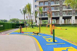 Good And Homey Studio At Sky House Bsd Apartment
