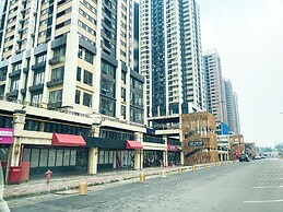 Restful And Modern Look 2Br At Meikarta Apartment