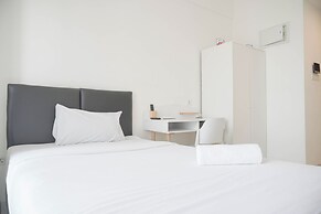 Nice And Cozy Studio At Sky House Bsd Apartment