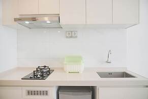 Nice And Cozy Studio At Sky House Bsd Apartment