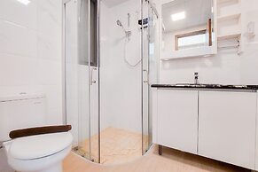 Spacious And Cozy 3Br Sky House Bsd Apartment