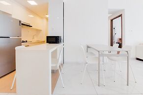 Spacious And Cozy 3Br Sky House Bsd Apartment