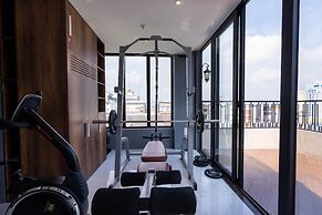 Louis Mo Apartment