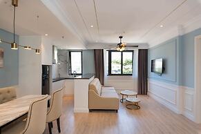 Louis Mo Apartment