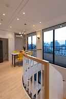 Louis Mo Apartment