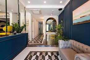Louis Mo Apartment