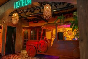 Connector Hostel