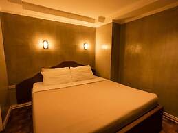 Connector Hostel