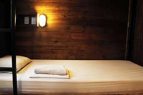 Connector Hostel