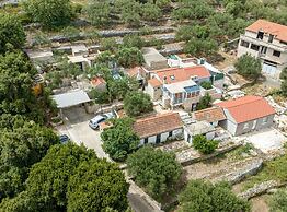 Stone House Blaca