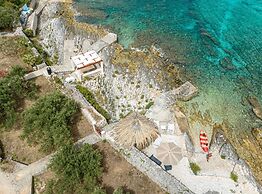 Stone House Blaca