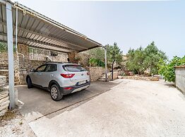 Stone House Blaca