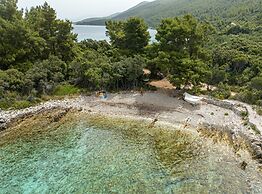 Stone House Blaca