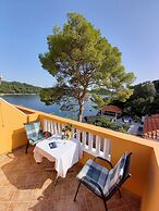 Apartments Vinko Mljet