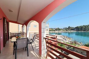 Apartments Prižba Bay