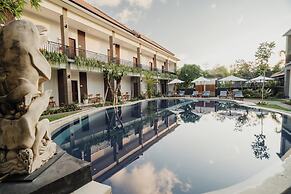 You Suite Seminyak