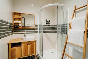 You Suite Seminyak
