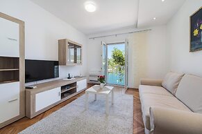 Apartments Ema