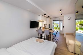 Apartments Ema
