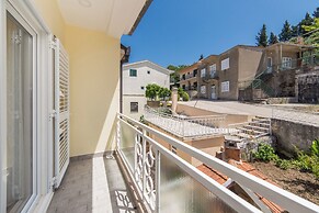 Apartments Ema