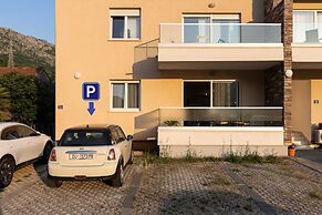 Apartment Why Not